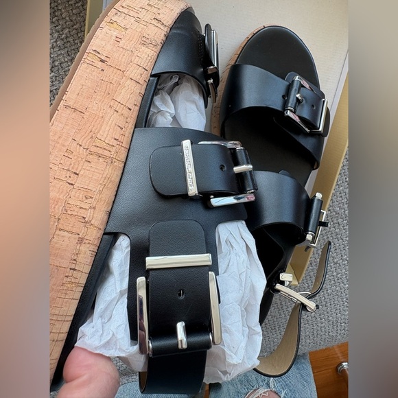 Michael Kors Colby Flatform Sandals Black Leather Size 8.5 – Brand New in Box - Picture 13 of 14